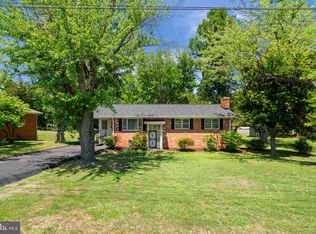 7704 Signal Hill Rd, Manassas, VA 20111