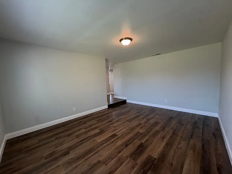 8267 Moorhaven Way — Photo 5