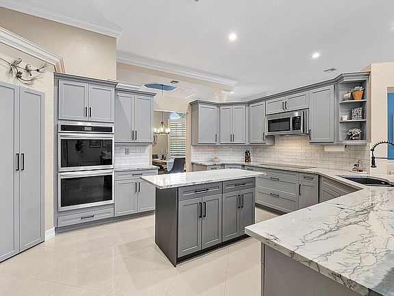 3rd image of 11949 NW 11th Court