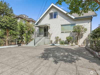 4022 Woodland Park Avenue N, Seattle, WA, 98103