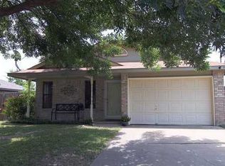 1102 Buttercup Cir, College Station, TX 77845