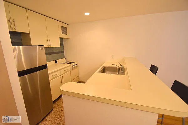 Rented by Metropolitan Property Group | media 15