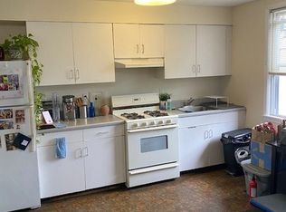 304 2nd St APT 3, Jersey City, NJ 07302