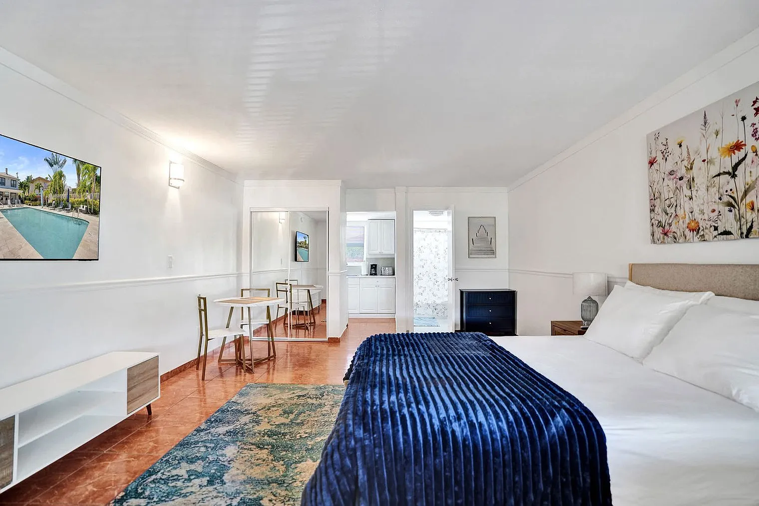 Studio, 1.0 bath, $4,098 — Photo 4