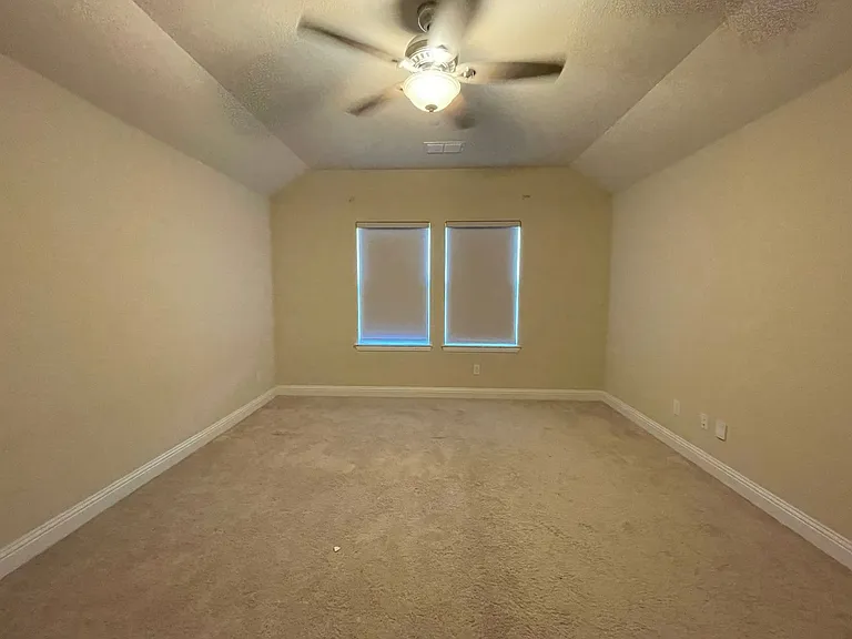 1038 Mj Brown St — Photo 18