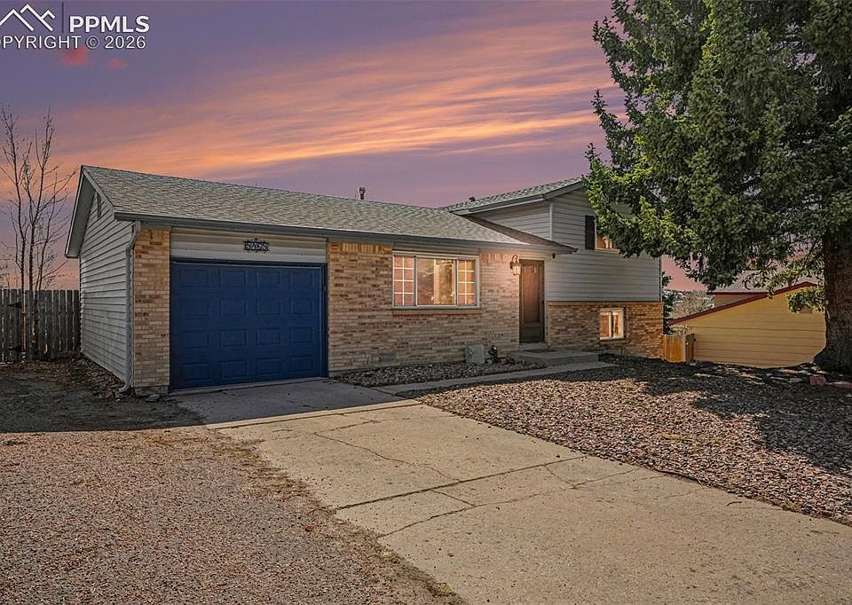 1st image of 5465 Escondido Dr