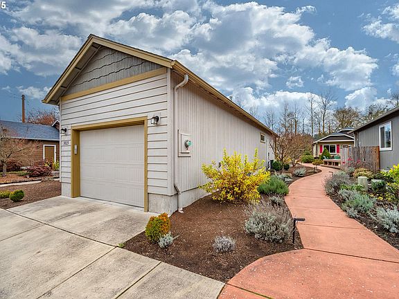 5th image of 3023 Hummingbird Ln