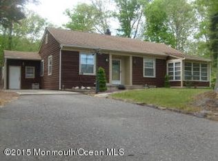 19 Cardinal Dr, Toms River, NJ