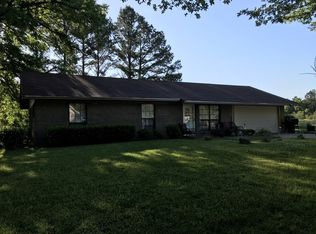 903 Pine Ln, Winona, MS 38967
