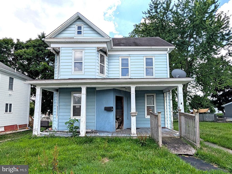1st image of 211 Fair Ave