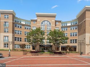 12000 Market St APT 131, Reston, VA 20190