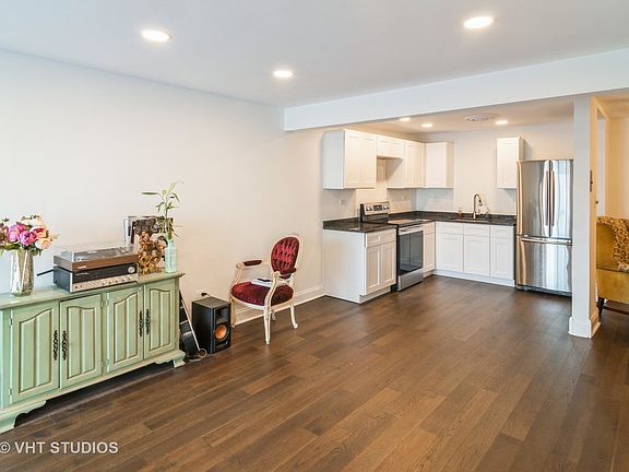 3rd image of 2218 N Newland Ave APT 105