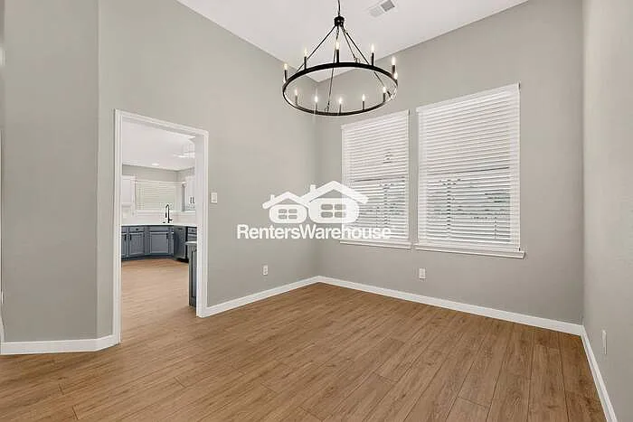 8008 Cornell Dr — Photo 14