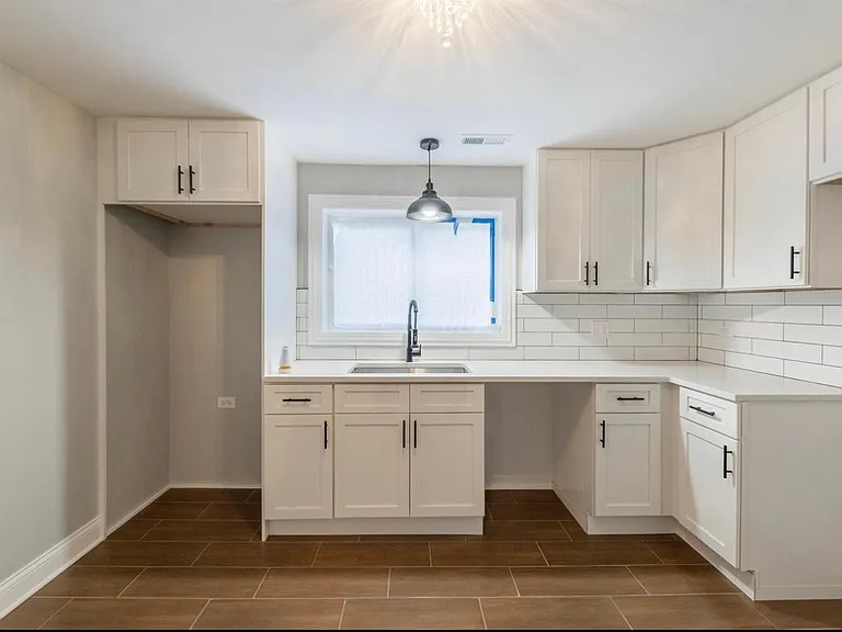 6914 S Marshfield Ave #2 — Photo 5
