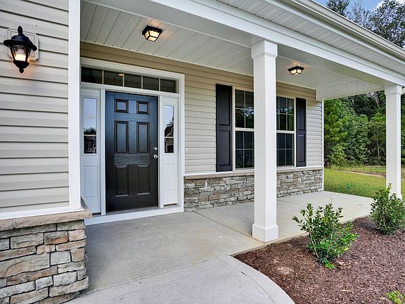 909 Queensferry Court-3 Compressed