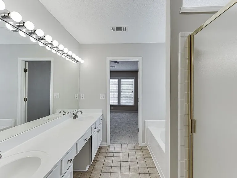 2421 Elkhorn Ter — Photo 36