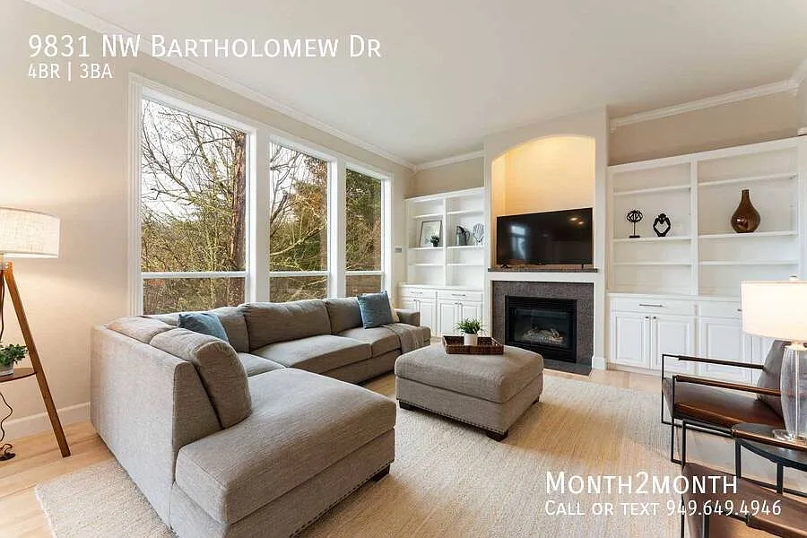 9831 NW Bartholomew Dr