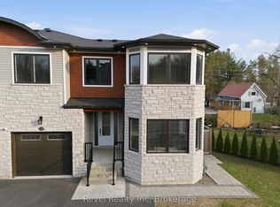181 Anglo St, Bracebridge, ON P1L 2H3
