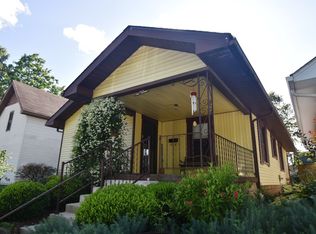 954 N John St, Frankfort, IN 46041