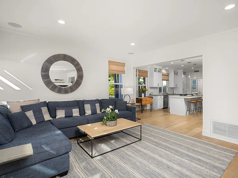 2215 Paseo Saucedal — Photo 7