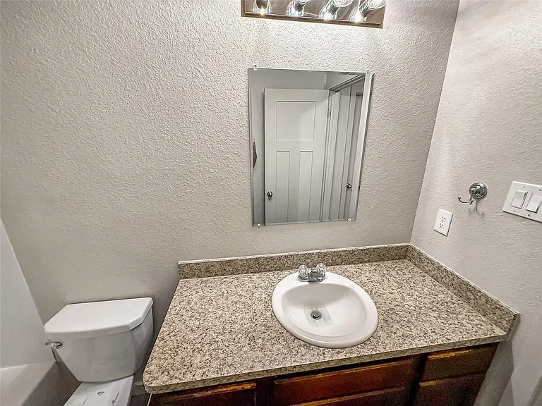 10535 Mills Rd #4B — Photo 24