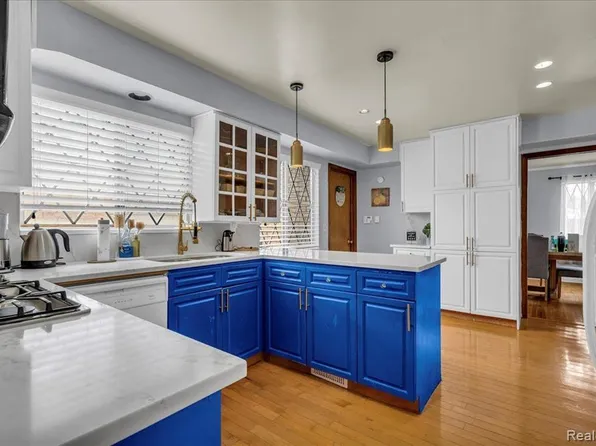 (undisclosed Address), Southfield, MI 48075
