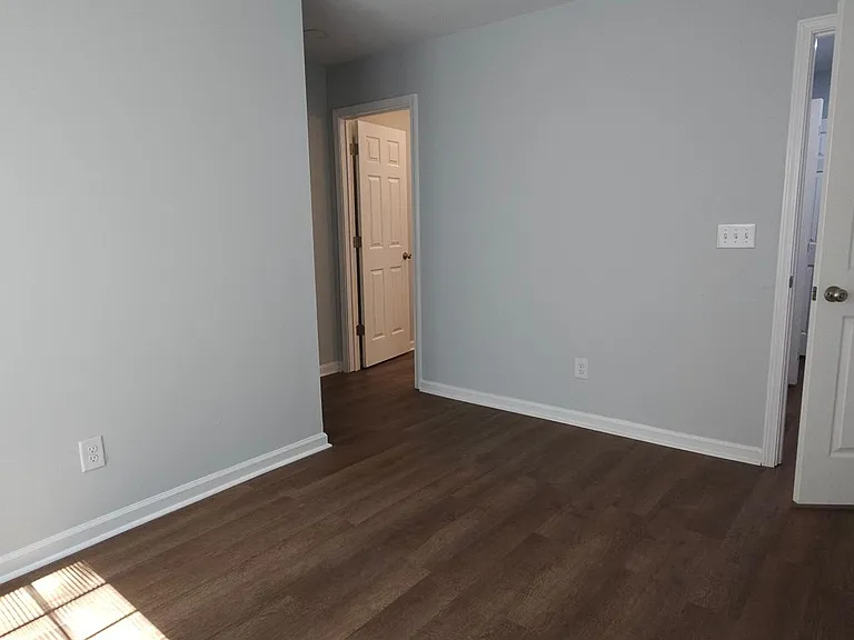 2810 Ashe St — Photo 6