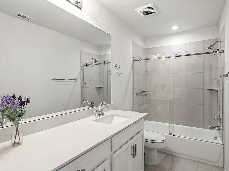 211 Brookside St — Photo 23