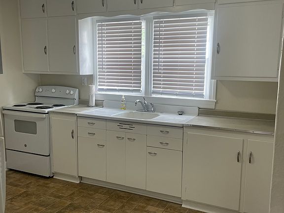 5th image of 79 Lakeview Dr