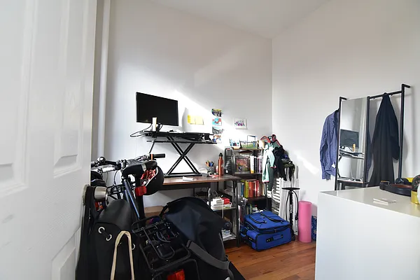 Rented by CNC-Assets | media 10