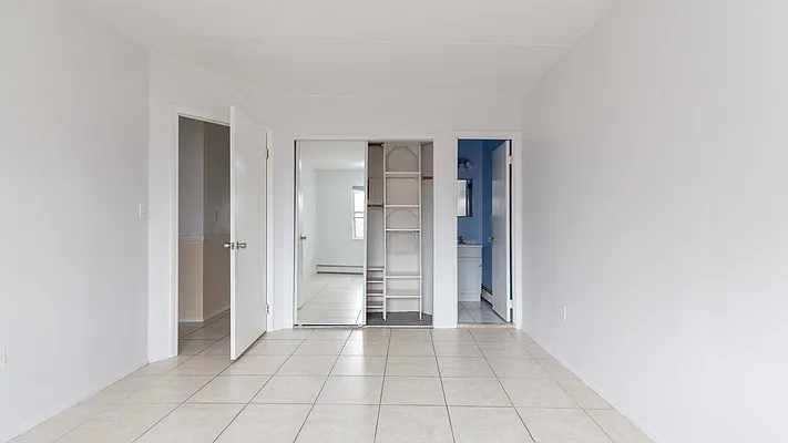 Rented by Compass | media 18