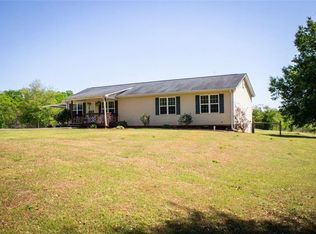 953 Lavender Rd, Jefferson, GA 30549