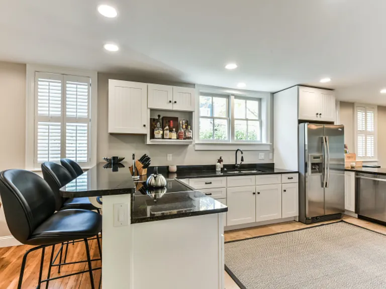 2 Harlem Ct — Photo 9