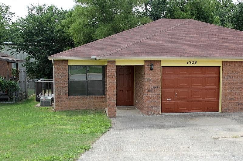 1st image of 1529 N Bernice Dr
