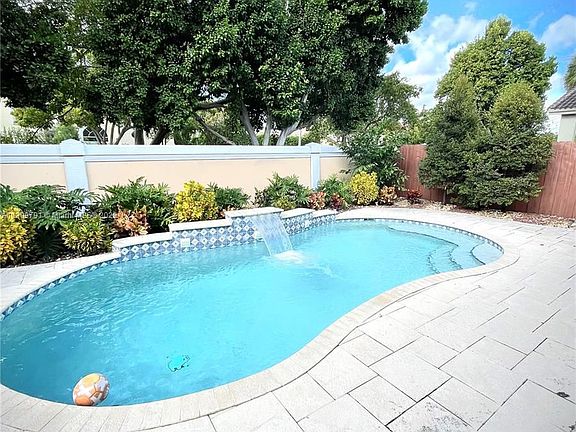 2nd image of 5344 NW 111th Ct
