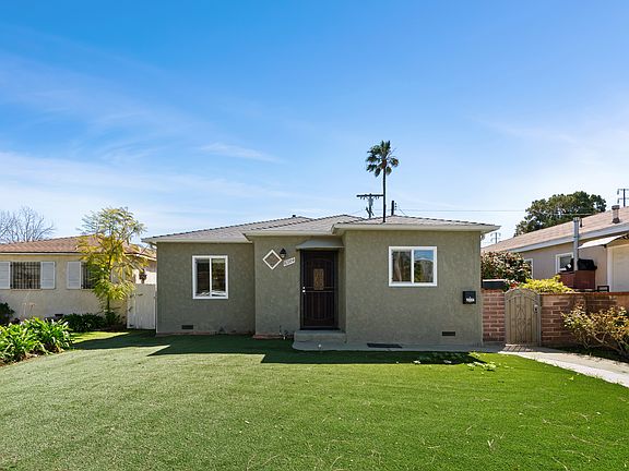 2nd image of 10984 Exposition Blvd