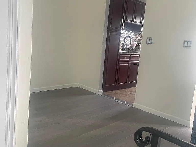 10 Briarwood Rd #2 — Photo 9