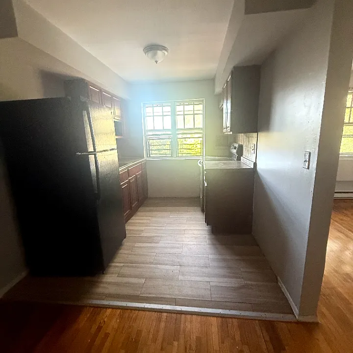 131 N Walnut St #16A