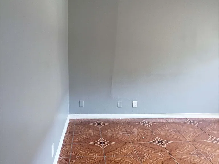 2100 Sunrise Ave #4 — Photo 16