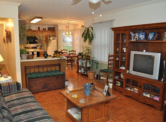 2nd image of 2039 Fieldale Pl