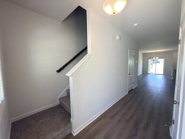 121 Bartlett Dr — Photo 47