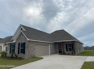 210 Preston Rose Ln, Youngsville, LA 70592