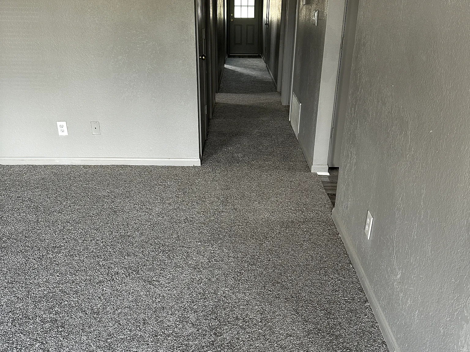 3 bed, 1296 sqft, $1,795 — Photo 4