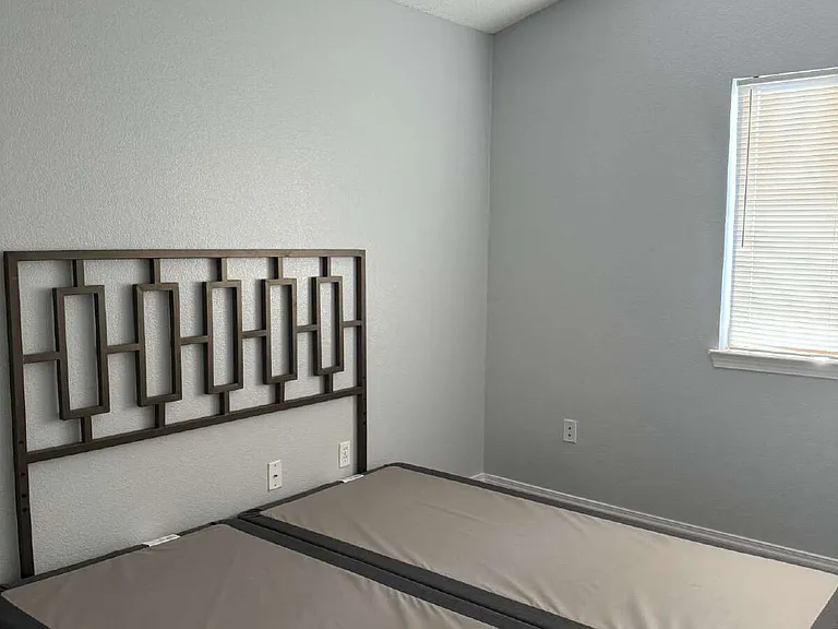 12253 Holy Springs Ct — Photo 30