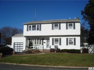 55 Wilson St, Brentwood, NY 11717