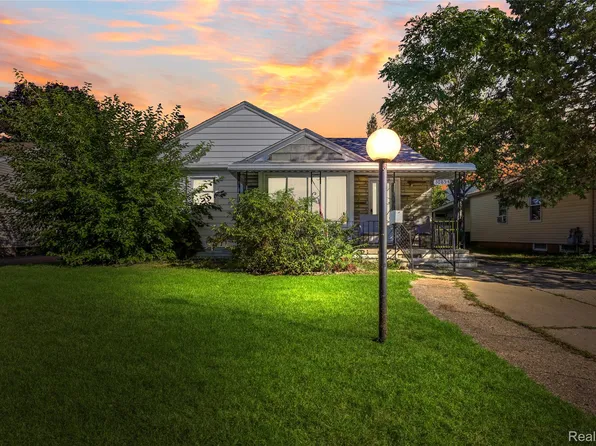 30854 Florence St, Garden City, MI 48135