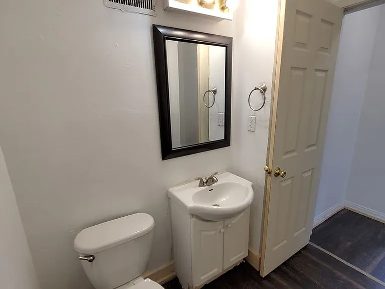 306 Charles St — Photo 10
