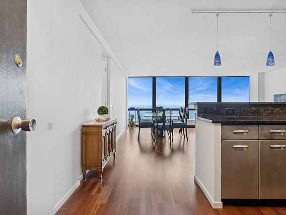 5th image of 900 N Lake Shore Dr APT 709