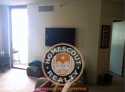 5th image of 365 N Jefferson St APT 1808