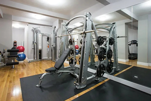 Rented by Stonehenge NYC LLC | media 30